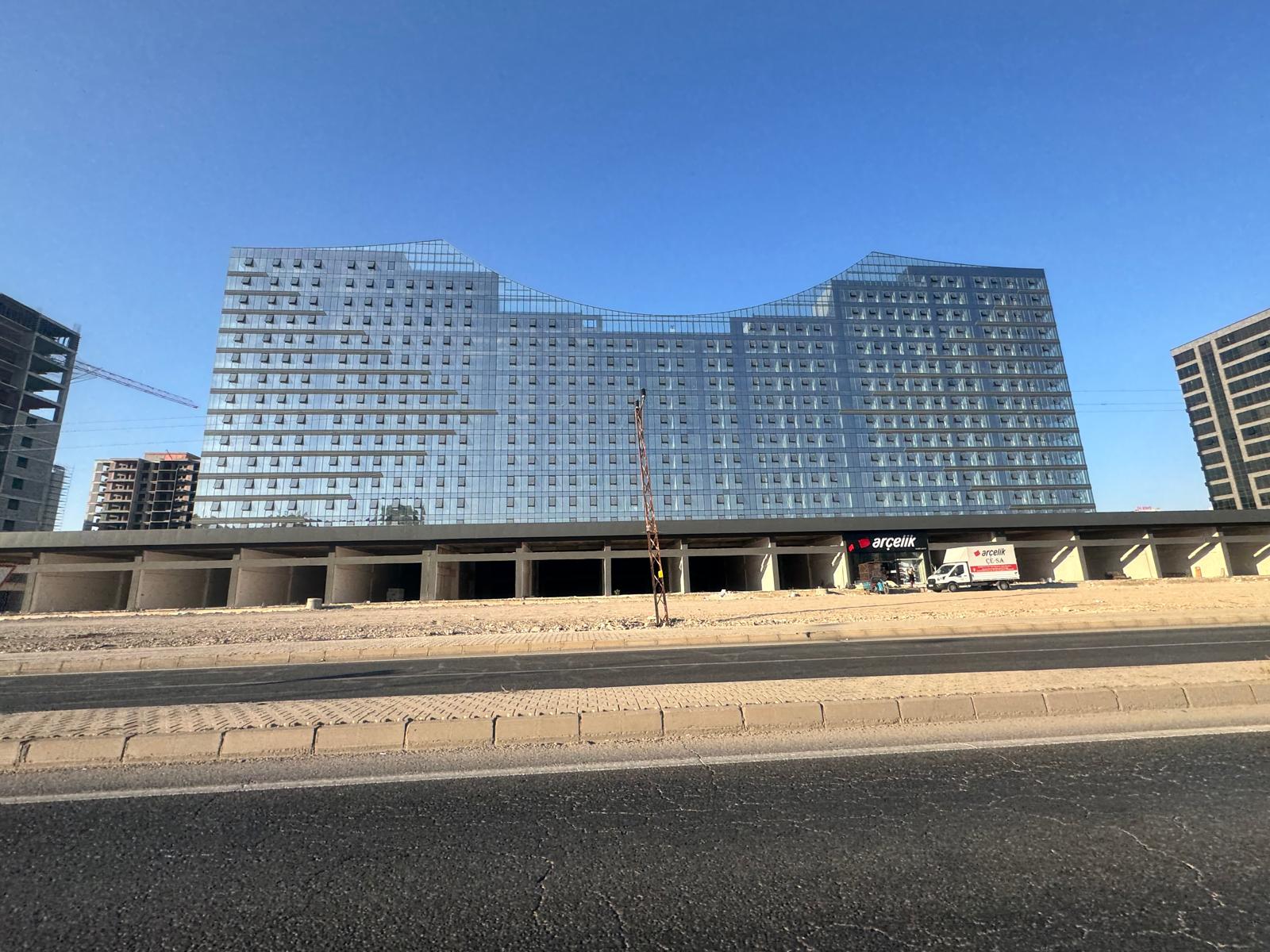 Diyarbakır Yenişehir Fabrika mah elazığ yolunda satılık köşe cadde cephesi